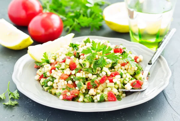 Ensalada Tableta Con Bulgur Cocina Oriental — Foto de Stock