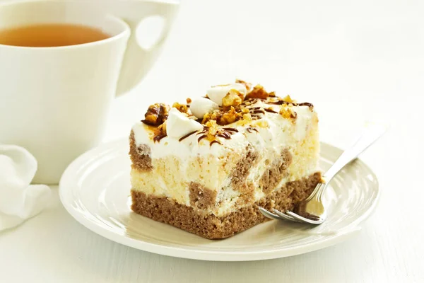 Ciasto Czekoladowe Karmelem Orzechami — Zdjęcie stockowe