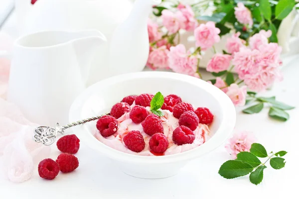 Кремовый Творожный Мусс Малиной Здоровый Завтрак — стоковое фото