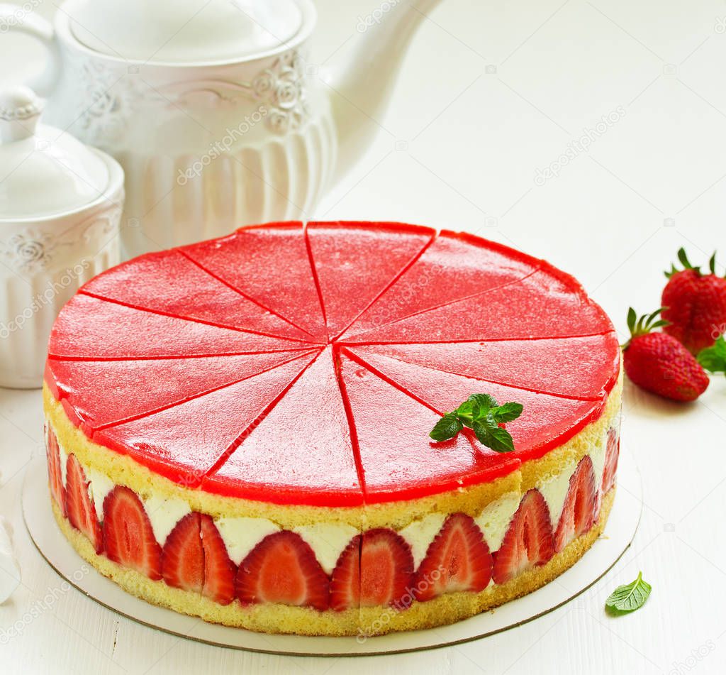 Frese cake with strawberries.