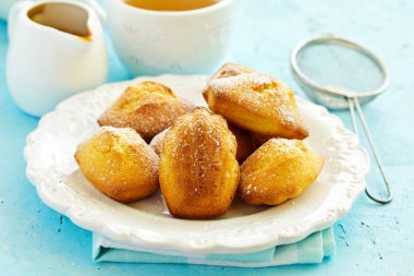 Karamelli Fransız kurabiyesi. seçici odak.