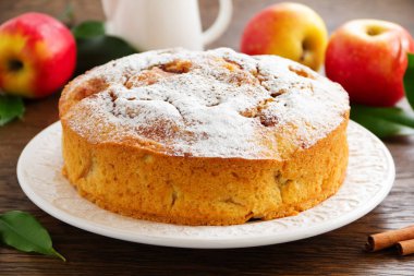 Vanilyalı elmalı turta..