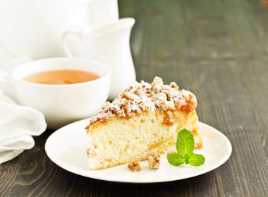 Elma kek karamel ve kek.