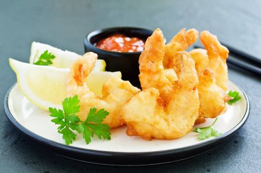 Baharatlı Tempura Jumbo Karidesler.