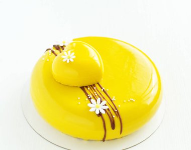 Limonlu çilekli kek mus..