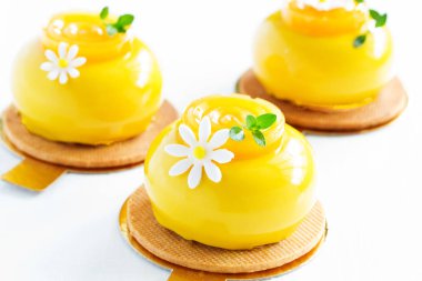 Tatlı kremalı ve pürüzsüz..