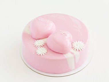 Modern kremalı pasta. Fransız mutfağı..