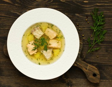 balık çorbası malzemeler ve yemek pişirmek için baharat.