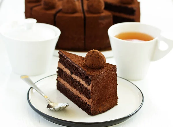 Τούρτα Σοκολάτας Μια Φέτα Κέικ Σοκολάτας Επιλεκτική Εστίαση — Φωτογραφία Αρχείου