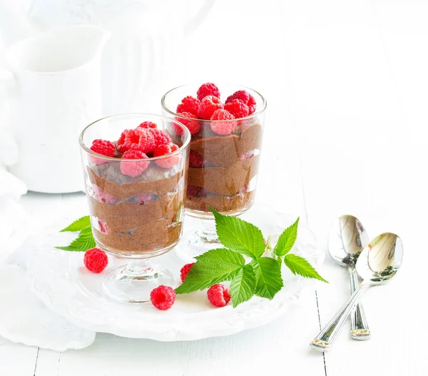 Mousse Chocolate Con Frambuesas Enfoque Selectivo — Foto de Stock