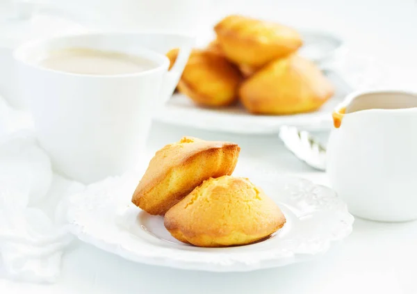 Bolachas Francesas Madeleine Com Caramelo Foco Seletivo — Fotografia de Stock