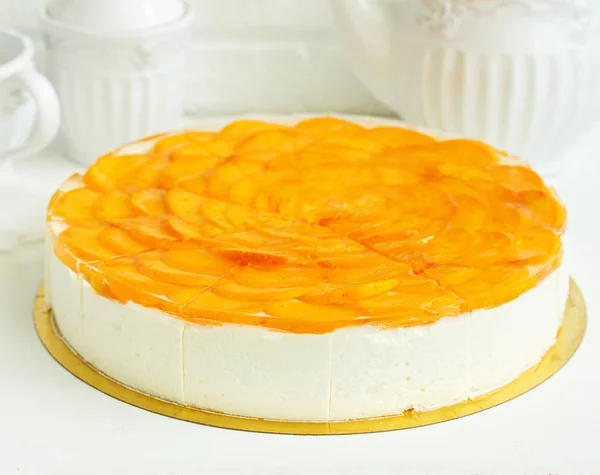 Läcker Cheesecake Med Aprikoser — Stockfoto