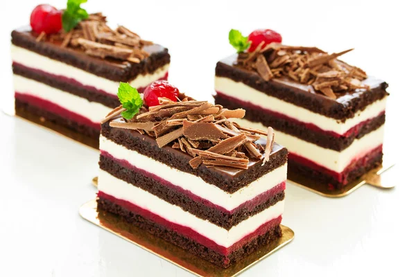Шоколадний Торт Чорними Лісовими Вишнями — стокове фото