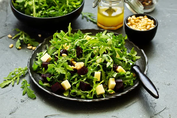 Frisse Salade Van Rucola Bieten Kaas — Stockfoto