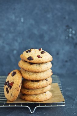 çikolata ve pecans ile lezzetli tatlılar. Amerikan mutfağı.