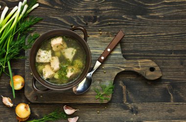 balık çorbası malzemeler ve yemek pişirmek için baharat.