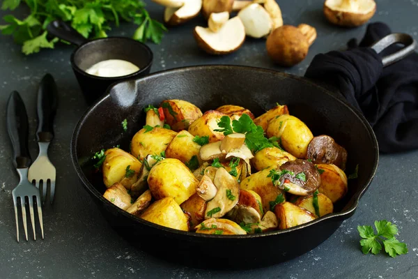 Baked Potatoes Mushrooms Frying Pan — Stock Photo, Image