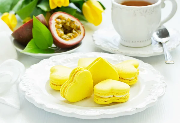 French Pastry Makaron Heart Shape Valentine Day Selective Focus — Stock Photo, Image