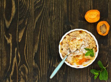 kayısı ve tarçın ile harap.