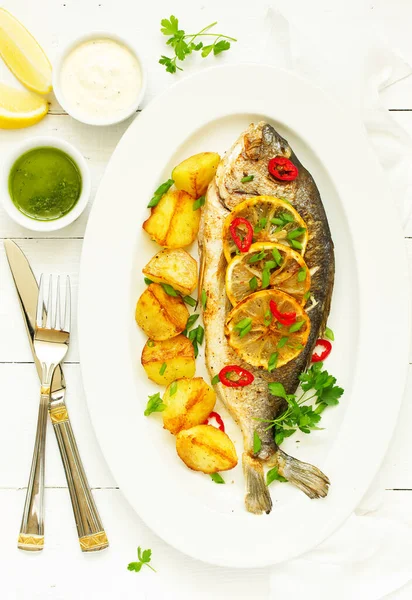 Baked Dorado Vegetables Green Sauce View — Stock Photo, Image