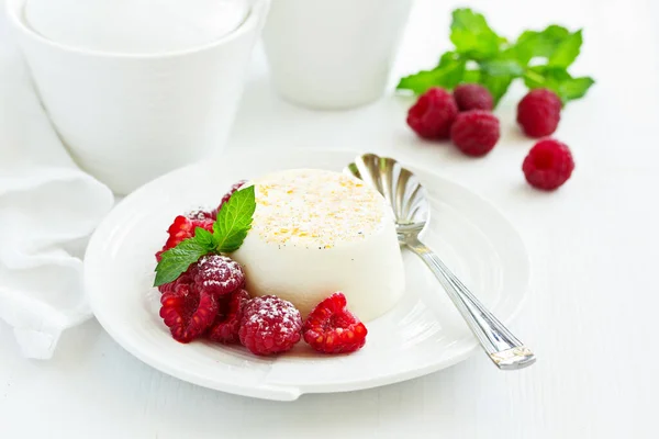 Delizioso Dessert Fatto Casa Panna Cotta Crema Caramello Crema Pasticcera — Foto Stock