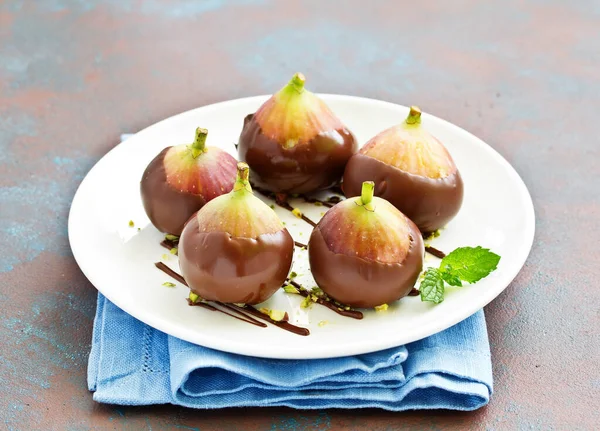 Deser Świeżych Fig Czekolady Pistacjami — Zdjęcie stockowe