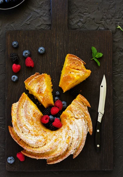 Gâteau Citrouille Aux Baies Fraîches — Photo