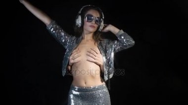 parlak gümüş kostümü dans kadın 