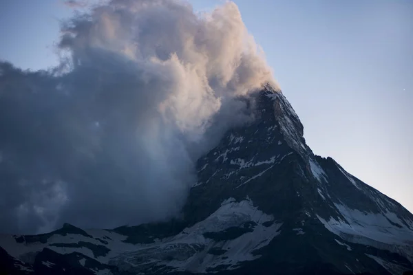 Tramonto montagna matterhorn — Foto Stock