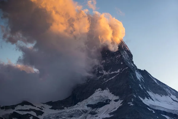 Matterhorn montaña puesta de sol — Foto de Stock