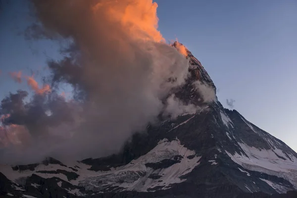 Tramonto montagna matterhorn — Foto Stock