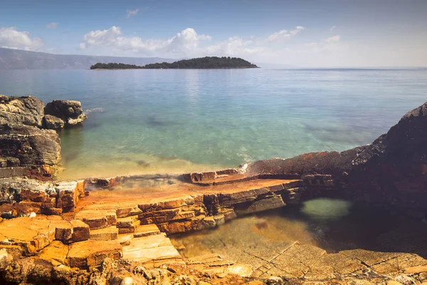 Hermosa escena de playa en croacia — Foto de Stock