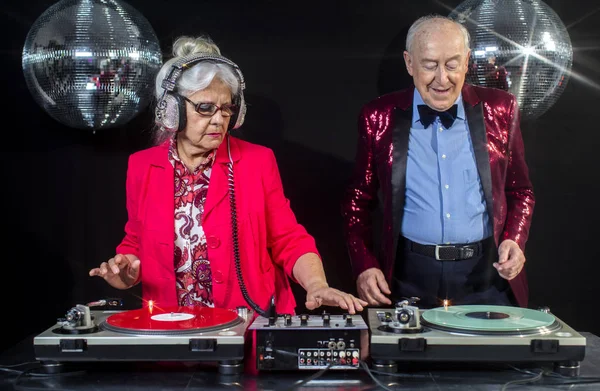 Dj grandma and grandpa — Stock Photo, Image