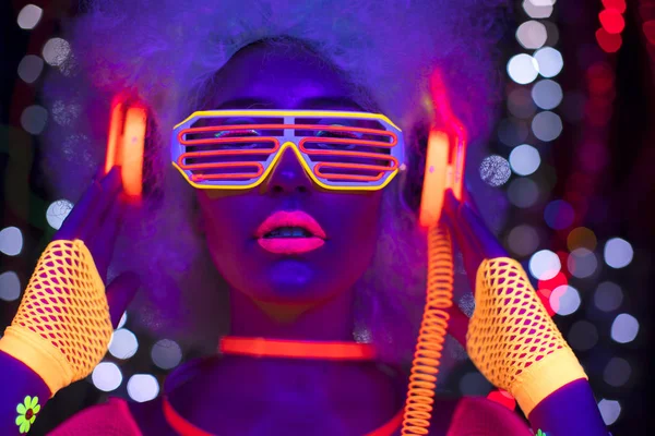 Glow uv neon sexy disco female cyber doll robot electronic toy — Stock Photo, Image
