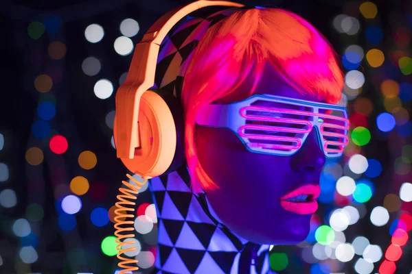 Záře uv neon sexy disco ženské cyber doll robot elektronické hračky — Stock fotografie