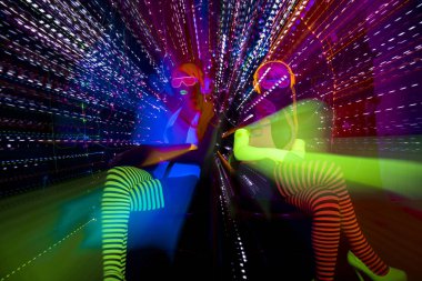 kızdırma uv neon disko seksi kadın cyber bebek