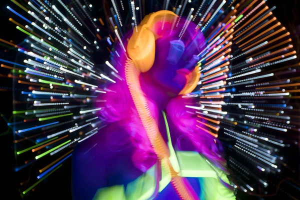 Gloed uv neon sexy disco vrouwelijke cyber pop — Stockfoto