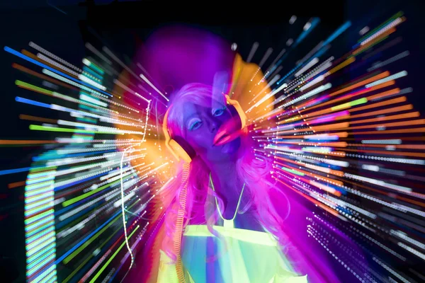 Glow uv neon sexy disco female cyber doll — Stock Photo, Image