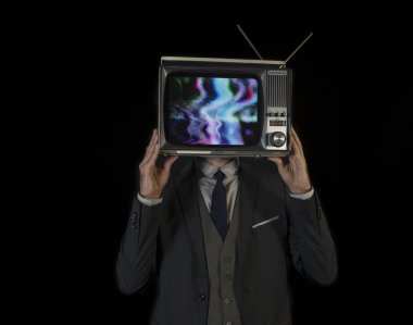 TV kafa adam