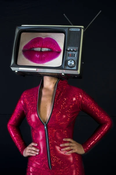 Tv cabeça mulher com lábios — Fotografia de Stock
