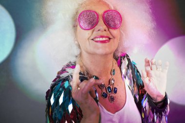 Büyükanne parti disko