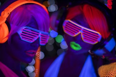 kızdırma uv neon disko seksi kadın cyber bebek