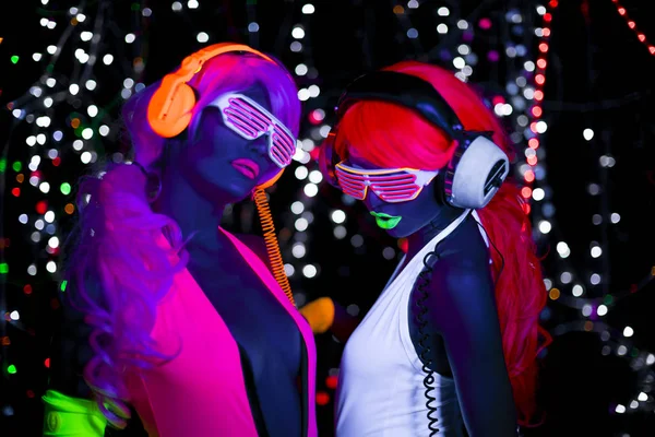 Glow uv neon sexig disco kvinnliga cyber docka — Stockfoto