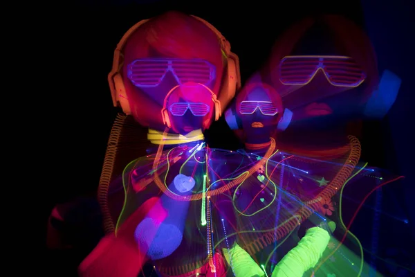 Glow uv neon sexy disco female cyber doll — Stock Photo, Image