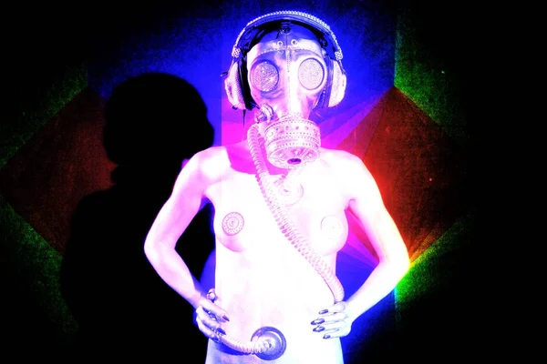 Gasmask erotik seksi gogo dansçı acayip ışıltı — Stok fotoğraf