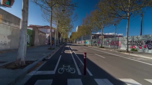 Hyperlaspe Pov Shot Giro Strade Del Quartiere Poblenou Barcellona — Video Stock