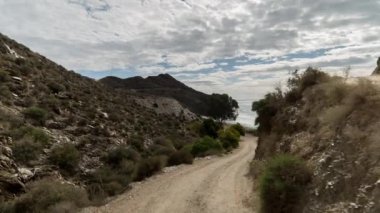 puntas de calnegre doğal park Murcia, İspanya sahillerinde yol parça kapalı sürüş