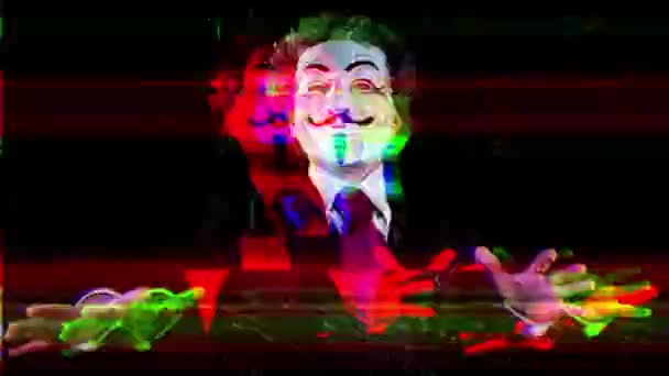 Man Met Anonieme Voor Vendetta Masker Met Opzettelijke Gebroken Video — Stockvideo