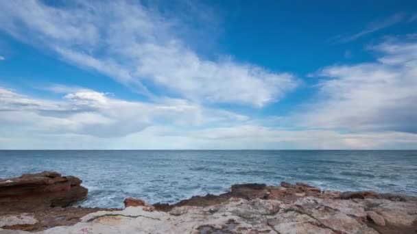 Lapso Tiempo Hermosa Playa Con Cielo Nublado Día Soleado — Vídeo de stock