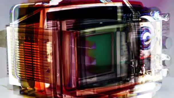 带有故障效果的旋转复古电视机 — 图库视频影像
